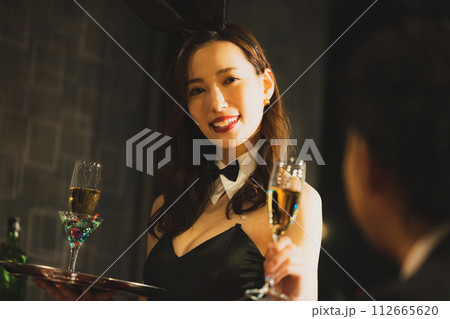 バニーガール バニーガール 112665620