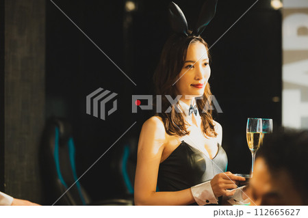 バニーガール　　　 112665627