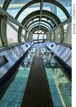 【兵庫･神戸】明石海峡大橋のふもとにある舞子公園、ダイナミックな橋や歴史ある建造物がありました。 112666741