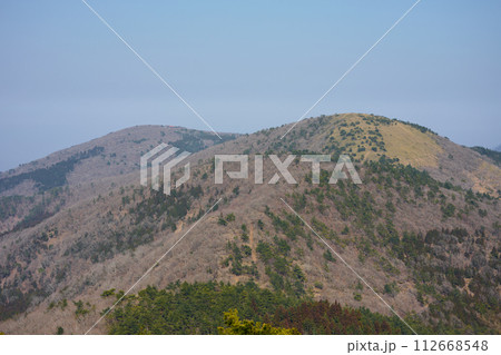 鳩ヶ峰から見た鍋塚 鳩ヶ峰から見た鍋塚 112668548