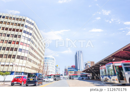 3月末に廃止される頭端式のバスターミナル (新潟駅万代口) 112670176