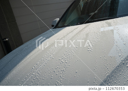 洗車 撥水 水滴 フロントガラス ボンネット 112670353