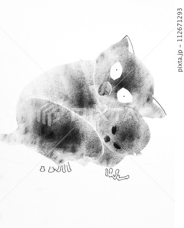 hand drawn lemur with baby on white paper hand drawn lemur with baby on white paper 112671293