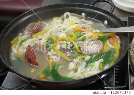 Korea food. chopped noodles Seafood kalguksu Korea food. chopped noodles Seafood kalguksu 112671370