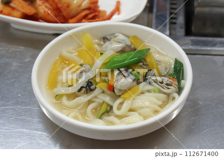 Korea food. chopped noodles Seafood kalguksu 112671400