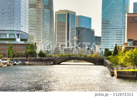 横浜 万国橋 112672321