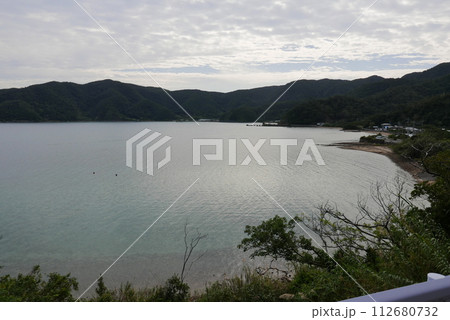 Amami Oshima is the largest island in the Satsunan island chain that runs between Kyushu and Okinawa and belongs to Kagoshima Prefecture. Amami Oshima is the largest island in the Satsunan island chain that runs between Kyushu and Okinawa and belongs to Kagoshima Prefecture. 112680732