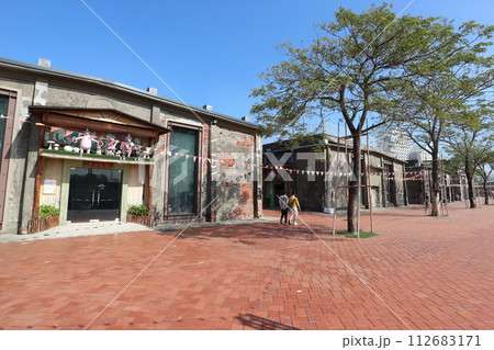 高雄　大義倉庫群 112683171