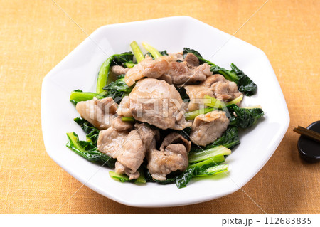 ターサイと豚肉のオイスターソース炒め ターサイと豚肉のオイスターソース炒め 112683835