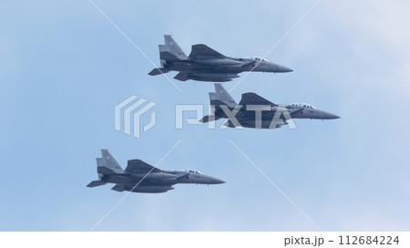 航空自衛隊F-15イーグル編隊飛行 112684224