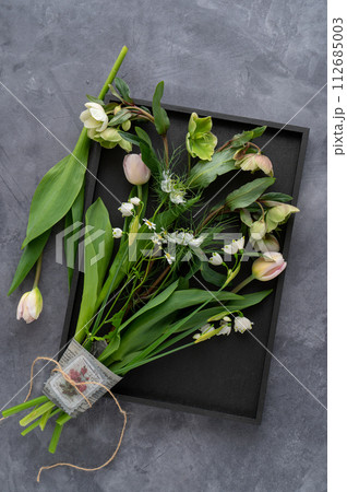 春の花のブーケ フラワーアレンジメント 春の花のブーケ フラワーアレンジメント 112685003