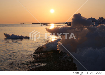 佐呂間海岸朝日 佐呂間海岸朝日 112685583