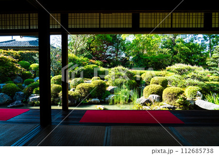 【西国三十三所】第二十一番　穴生寺　初夏の円応院庭園　京都府亀岡市 112685738