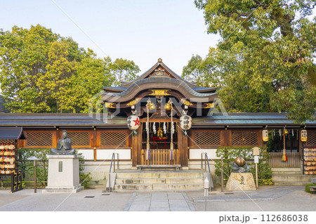 京都　晴明神社　拝殿・本殿 112686038