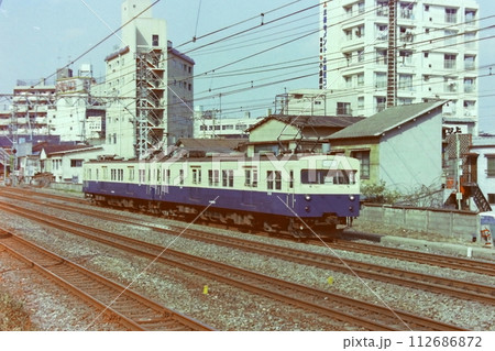 スカ色の荷物電車・クモニ83805-クモニ83804、大井町ー大森、1978年3月24日 スカ色の荷物電車・クモニ83805-クモニ83804、大井町ー大森、1978年3月24日 112686872