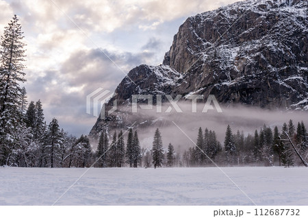 Yosemite valley in winter Yosemite valley in winter 112687732