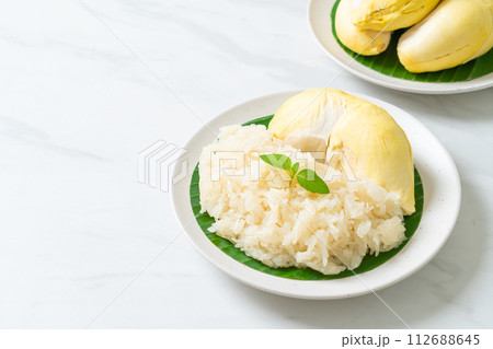 Durian sticky rice on plate 112688645