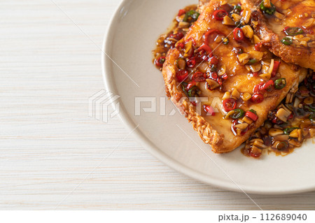 Fried Snapper Belly with Spicy Garlic Soy Sauce Fried Snapper Belly with Spicy Garlic Soy Sauce 112689040
