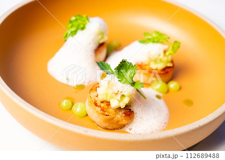 grilled scallop steak with sauce grilled scallop steak with sauce 112689488