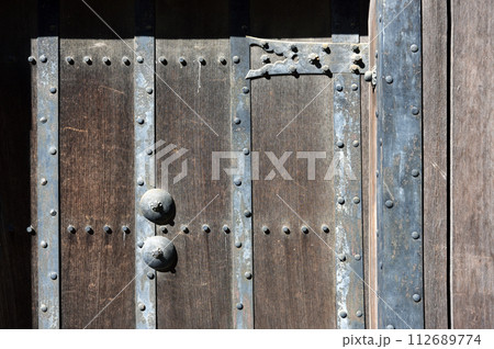 姫路城　縄文の鉄扉　兵庫県姫路市 112689774