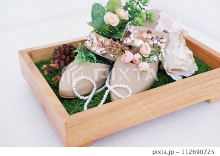 wedding gifts for the bride and groom 112690725