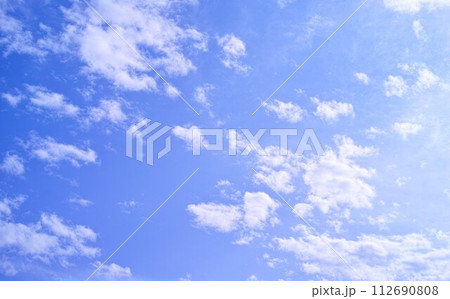 青空と雲イメージ 青空と雲イメージ 112690808