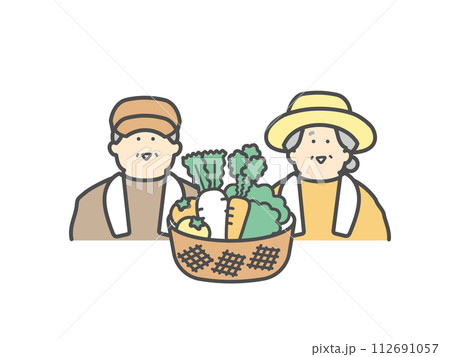 農家で働く笑顔な高齢夫婦　野菜　収穫 112691057