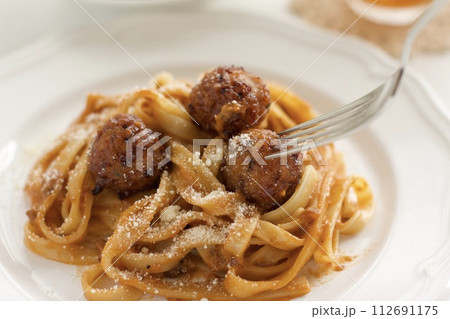 ミートボールのフェットチーネ ミートボールのフェットチーネ 112691175