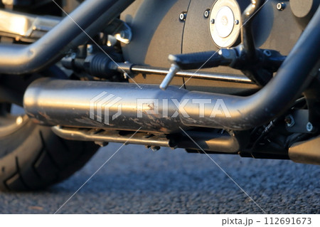 バイクのマフラー　イメージ 112691673