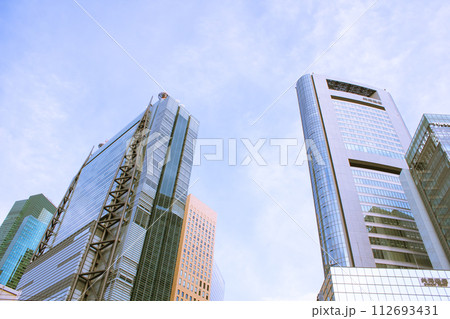 汐留のビル群 112693431