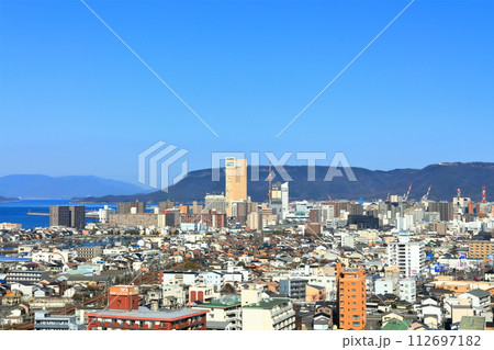 【香川県】高松市街地の風景 112697182