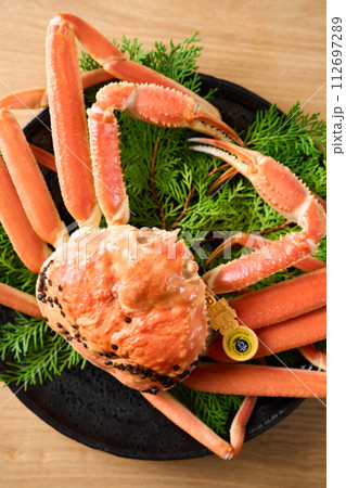 ボイルした福井県産の越前蟹 112697289