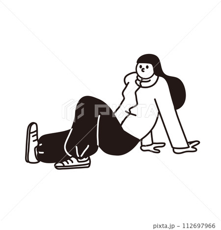 手をついて座る女性の線画ベクター 112697966
