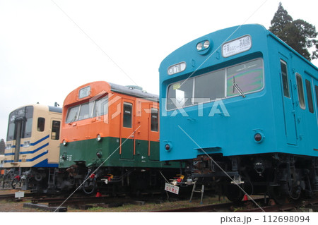 美しい姿によみがえった千葉県ポッポの丘に保存される国鉄車両たち 112698094