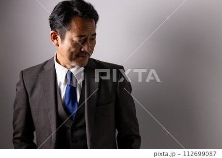 ビジネス　男性　 112699087