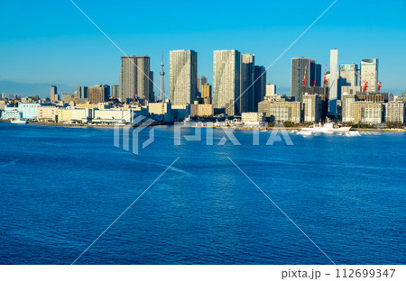 東京湾晴海を望む　Jan.2024 112699347