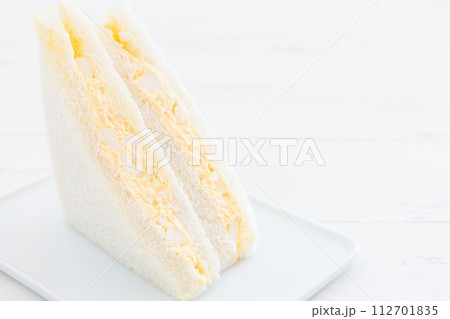 美味しいたまごサンドイッチ 112701835