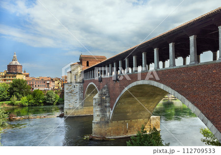 medieval bridge in pavia italy 112709533