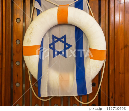 lifebuoy and israel flag on  background 112710498