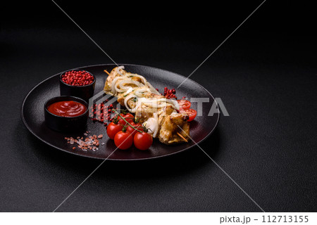 Delicious fresh chicken meat kebab with salt, spices and herbs 112713155