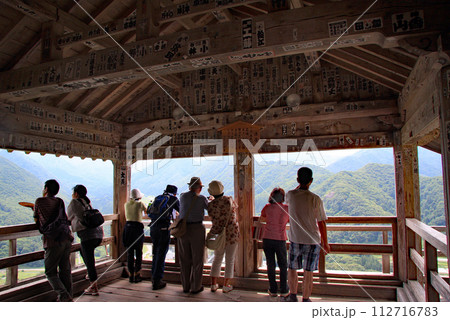 山形観光名所　山寺・宝珠山立石寺 112716783