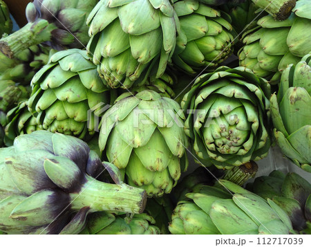 Pile of Green Artichoke Pile of Green Artichoke 112717039