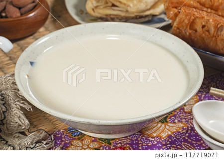Soy bean milk Soy bean milk 112719021