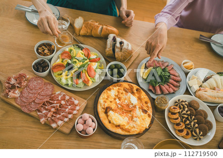 a forty-something woman 112719500