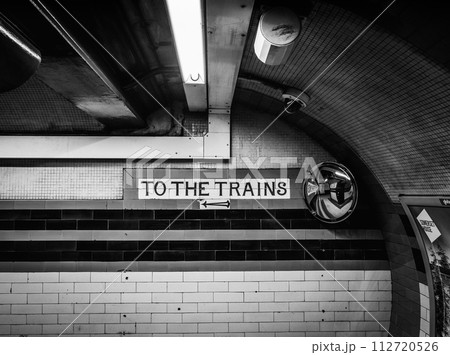 ロンドン地下鉄 ラッセル・スクウェア駅 ロンドン地下鉄 ラッセル・スクウェア駅 112720526
