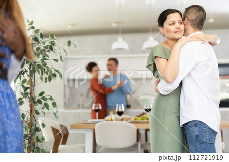 Couples of men and women dancing slow dance Couples of men and women dancing slow dance 112721919