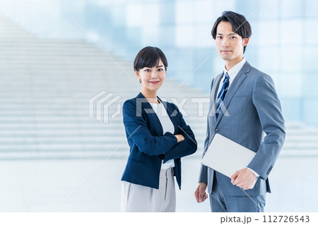 ビジネスパーソン 男女 ビジネスパーソン 男女 112726543
