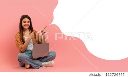 Smiling young lady with laptop points towards speech bubble, collage 112726735