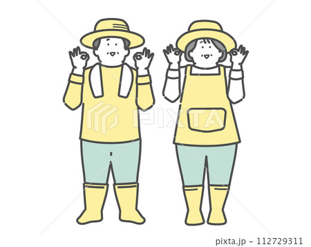 農家で働く笑顔な高齢夫婦 OKポーズ 農家で働く笑顔な高齢夫婦 OKポーズ 112729311