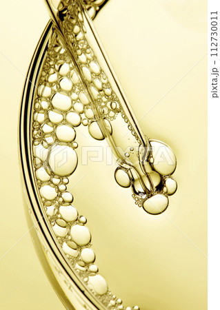 A close-up photo of water droplets that can be used in science, medicine, ingredients, and beauty designs. A close-up photo of water droplets that can be used in science, medicine, ingredients, and beauty designs. 112730011
